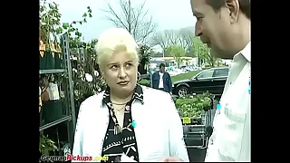 7046 mom porn videos